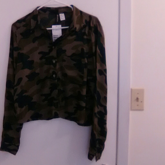 H&M Tops - Woman's Shirt